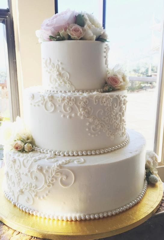 Freedom Bakery & Confections — Wedding Cake, portfolio photo 5