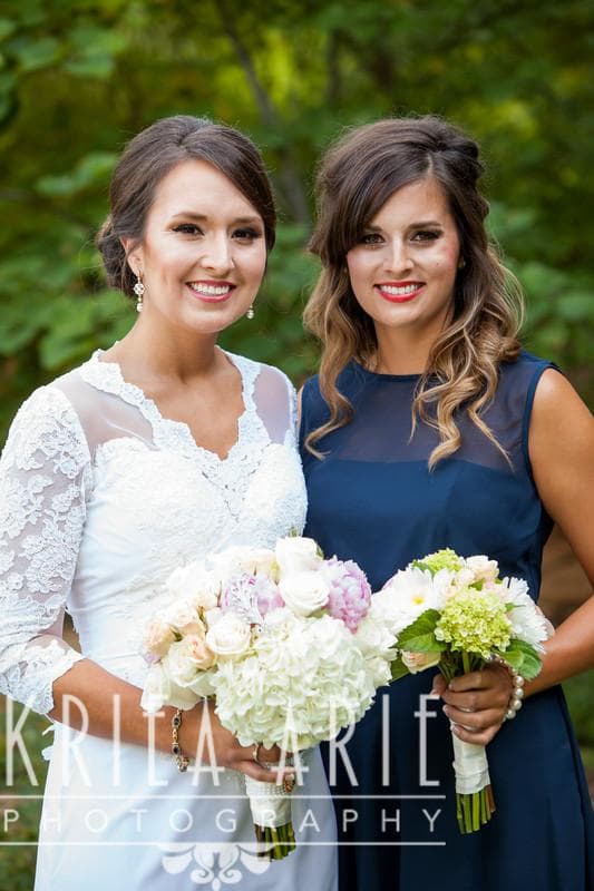 Linh's Bridal & Alterations, gallery photograph 5