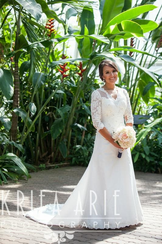 Linh's Bridal & Alterations, gallery photograph 6