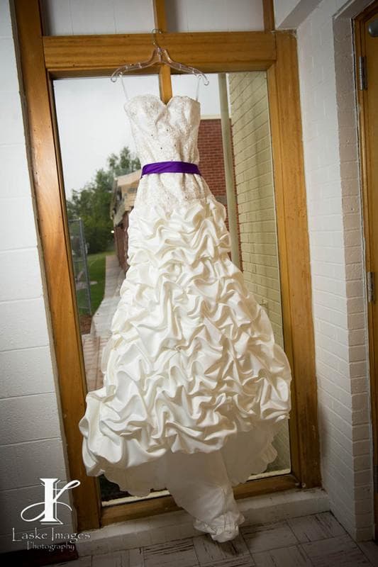 Linh's Bridal & Alterations, gallery photograph 9