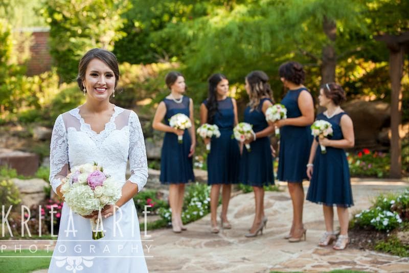 Linh's Bridal & Alterations, gallery photograph 11