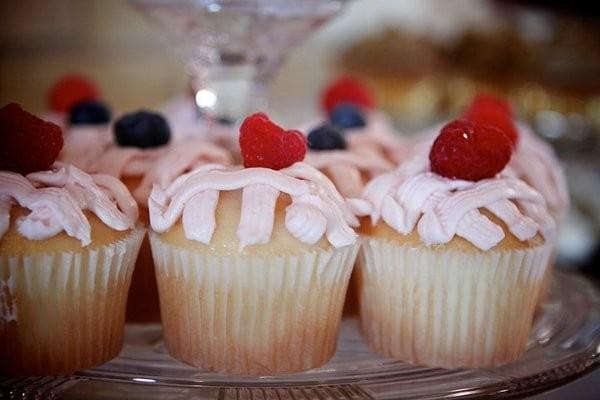 DreamScape Desserts — Wedding Cake, portfolio photo 18