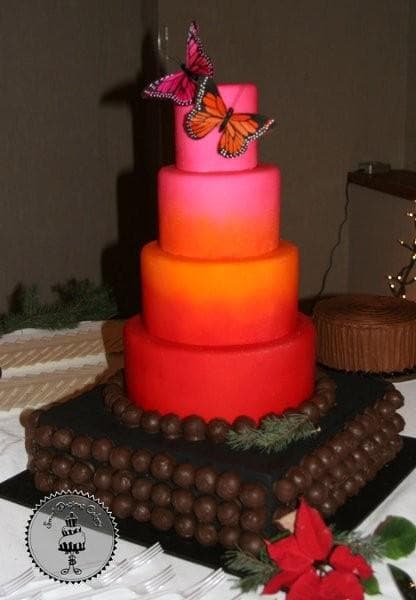 Sweet Designs Cakery — Wedding Cake, portfolio photo 1
