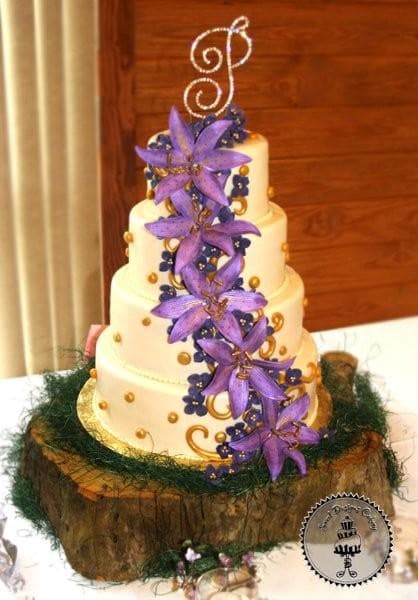 Sweet Designs Cakery — Wedding Cake, portfolio photo 2