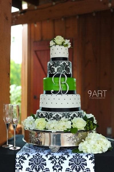 Sweet Designs Cakery — Wedding Cake, portfolio photo 5