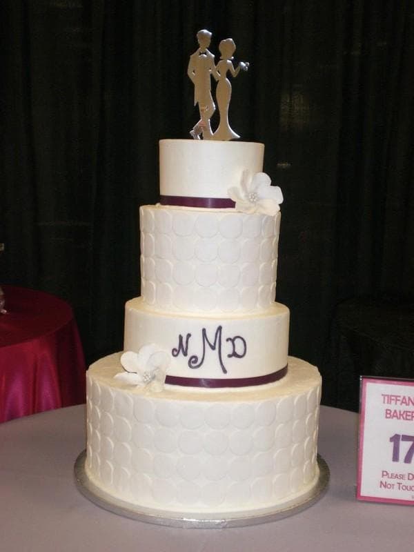 Tiffany's Bakery — Wedding Cake, portfolio photo 6