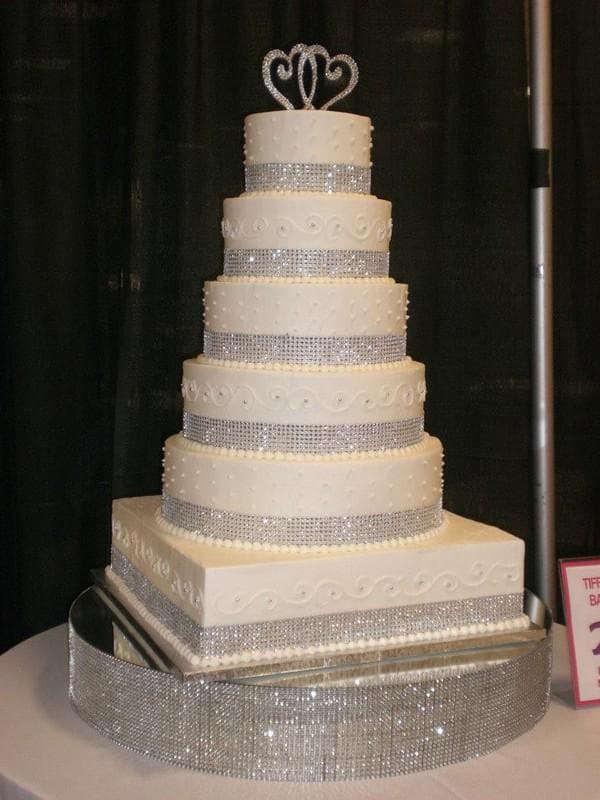 Tiffany's Bakery — Wedding Cake, portfolio photo 7