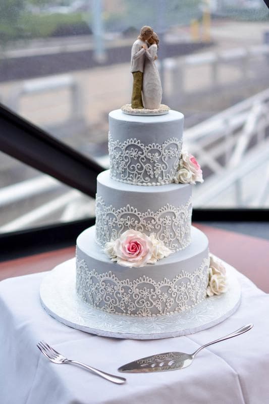 Bredenbeck's Bakery — Wedding Cake, portfolio photo 2