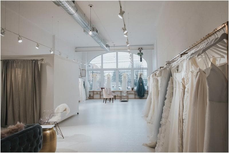 Blanc de Blanc Bridal, gallery photograph 4