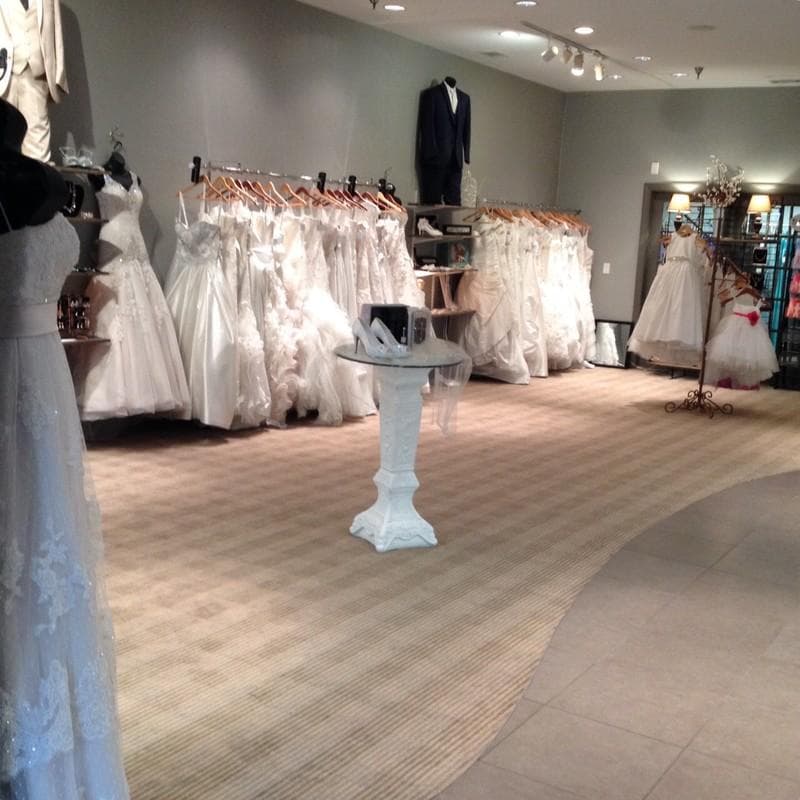 Chicas Bridal, gallery photograph 4