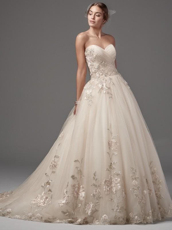 Signature Bridal Salon, gallery photograph 7