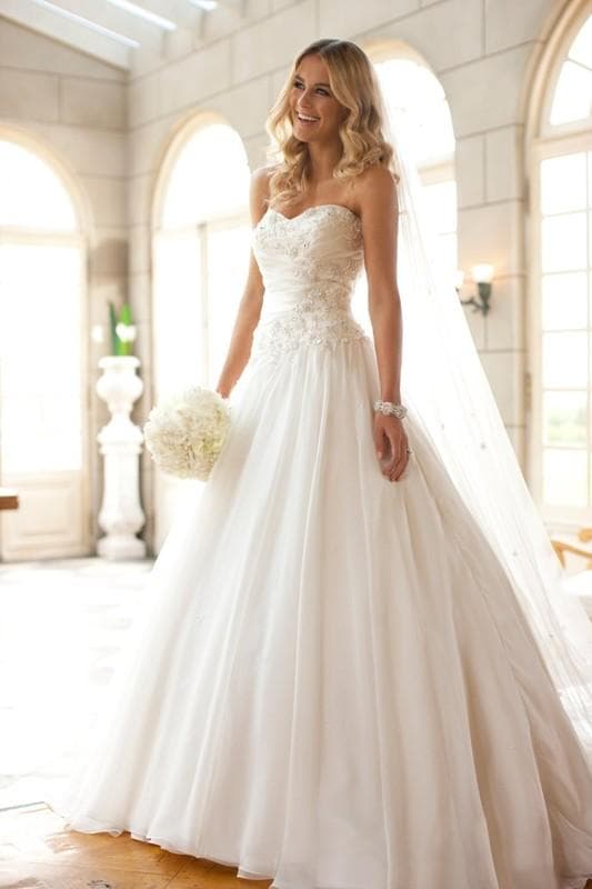 The Inspired Bride, gallery photograph 2