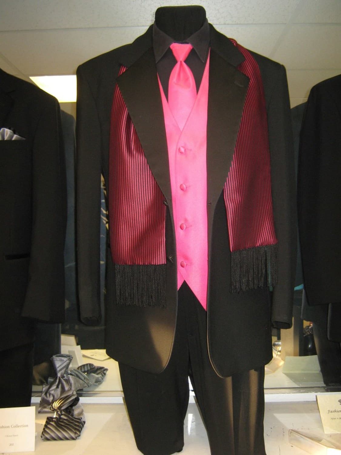 Rose Tuxedo — Tuxedos and Suits, portfolio photo 5