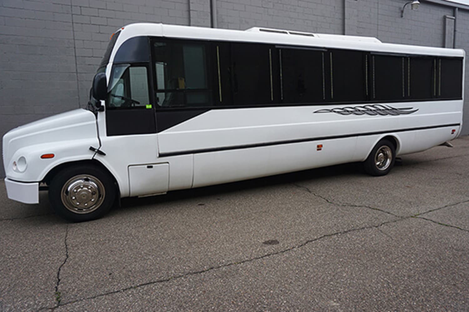 Party Bus Spokane — Transportation, portfolio photo 11