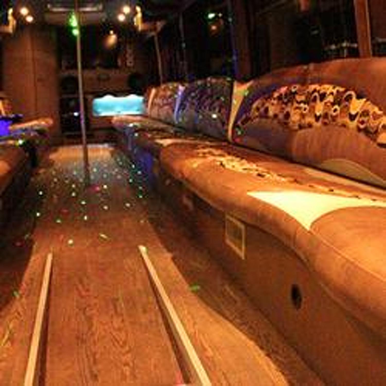 Kalamazoo Party Bus & Limo