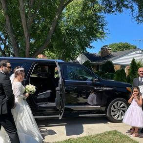 Wedding Limo Services Naperville, IL